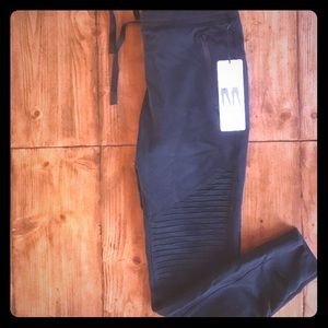 Alo Yoga Urban Moto Sweatpants